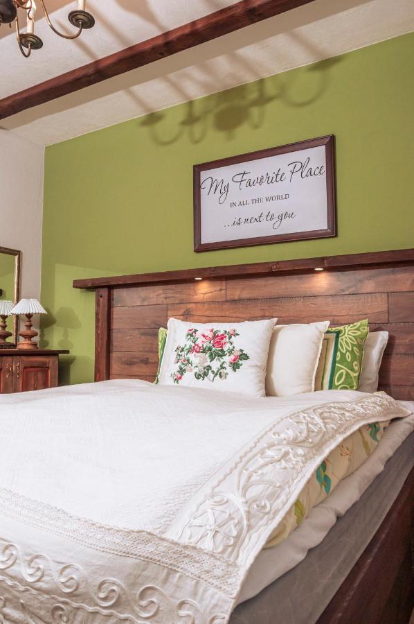 My Favorite Place: Smolyan Lakes Retreat Exterior photo