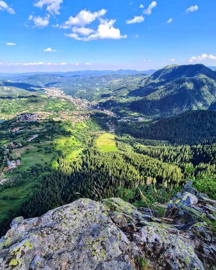 My Favorite Place: Smolyan Lakes Retreat Exterior photo